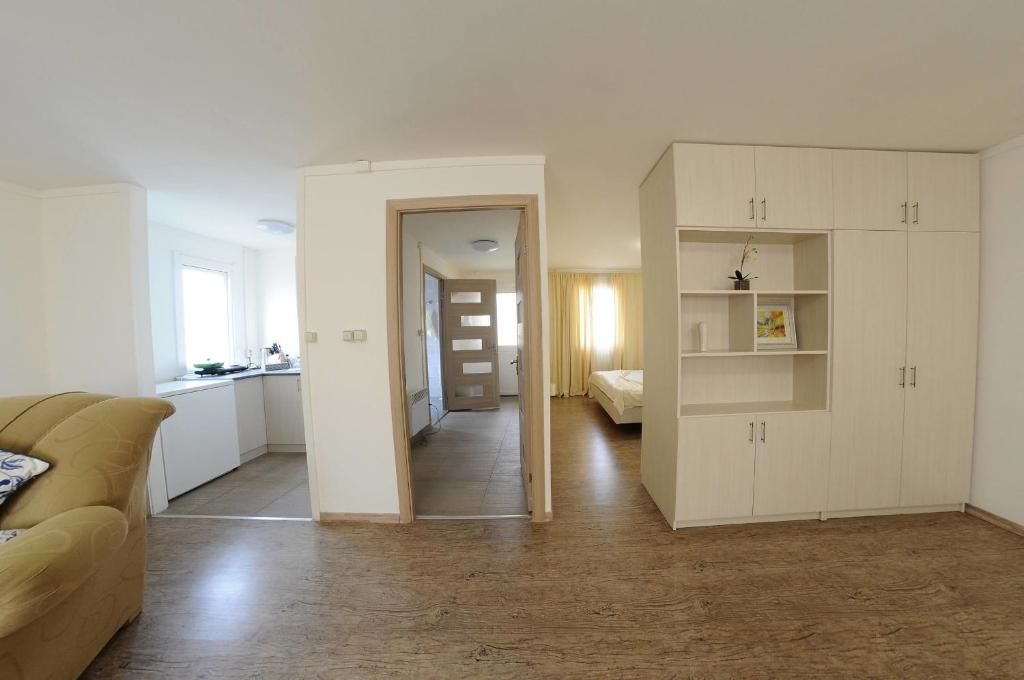 Отель Cross Resort Hotel Ереван
