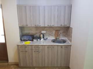 Отель Cross Resort Hotel Ереван Апартаменты с 3 спальнями-1
