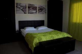 Отель Cross Resort Hotel Ереван Коттедж с террасой-7
