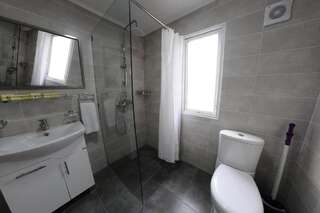Отель Cross Resort Hotel Ереван Коттедж с террасой-9