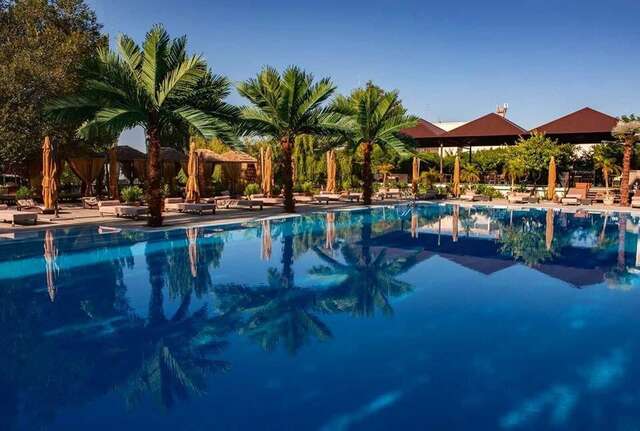 Отель Cross Resort Hotel Ереван-3