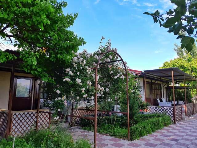 Отель Cross Resort Hotel Ереван-26
