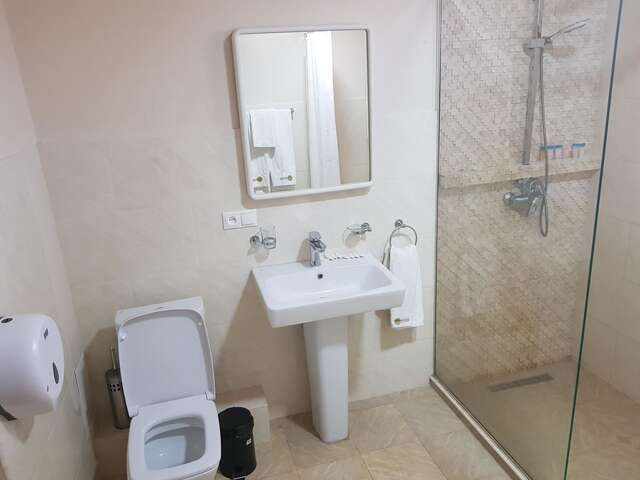 Отель Cross Resort Hotel Ереван-42